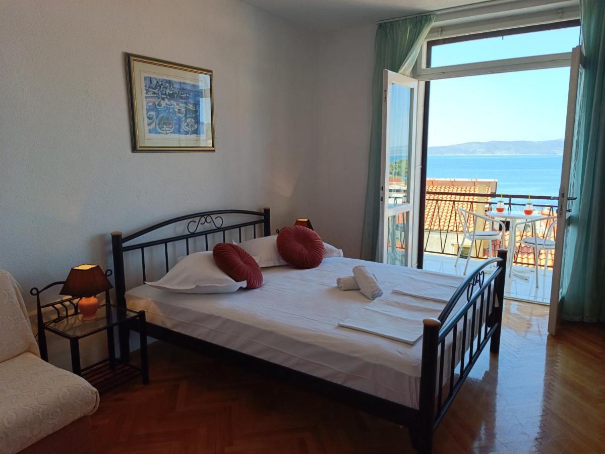 Apartments Niki Brela Luaran gambar