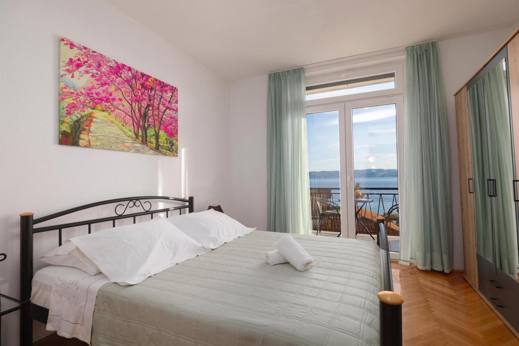 Apartments Niki Brela Luaran gambar