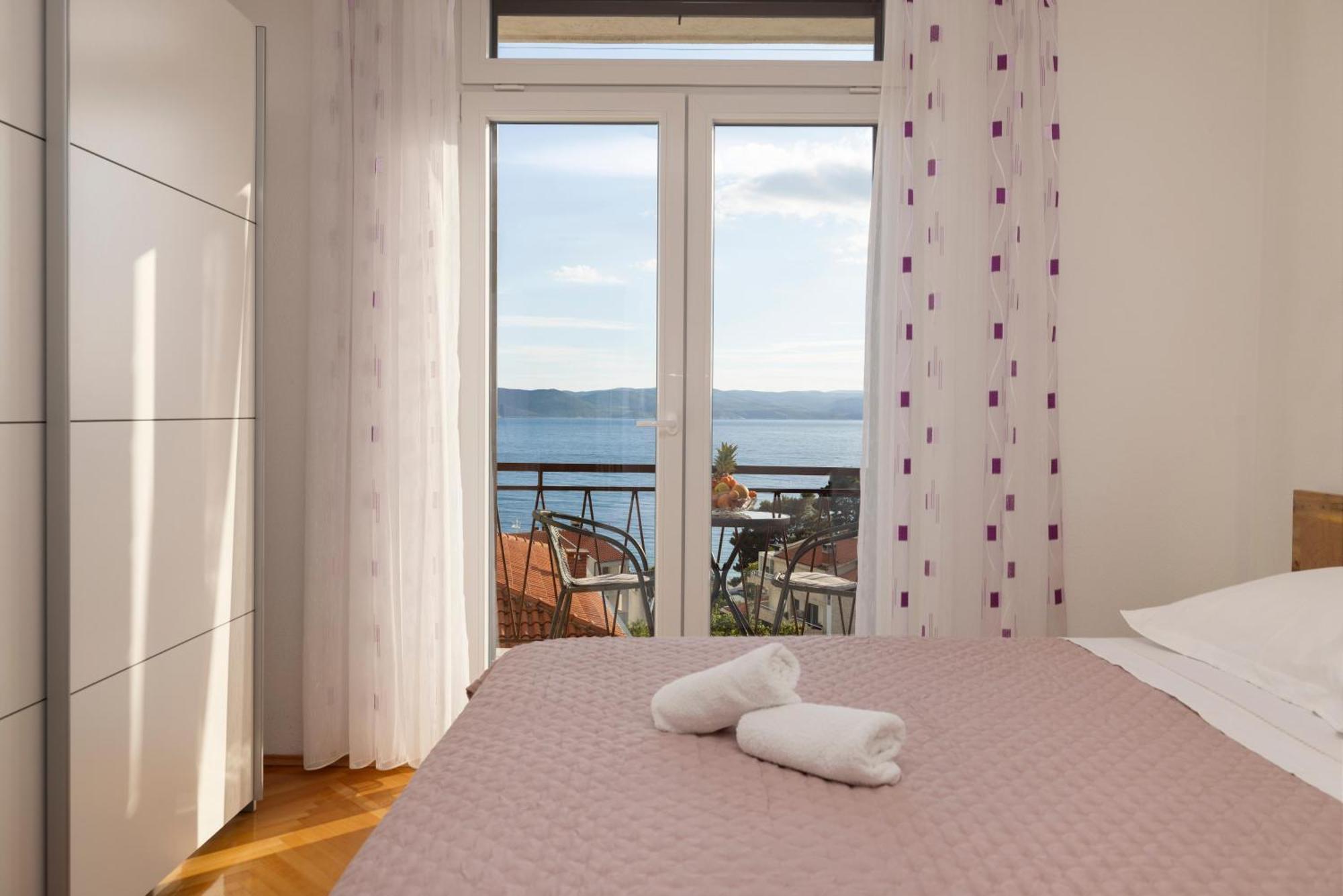 Apartments Niki Brela Luaran gambar